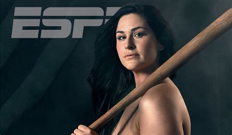 lauren chamberlain nude|Softball star Lauren Chamberlain posed nude in ESPNs Body。